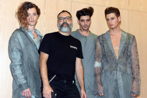 01 QUIQUEPOP ENRIQUE MARCO GARCIA DESFILE PREMIOS TOCADO 2015 FINALISTA