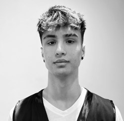 staff-peluqueria-quiquepop-alicante-quique-250x243_2023_JUAN